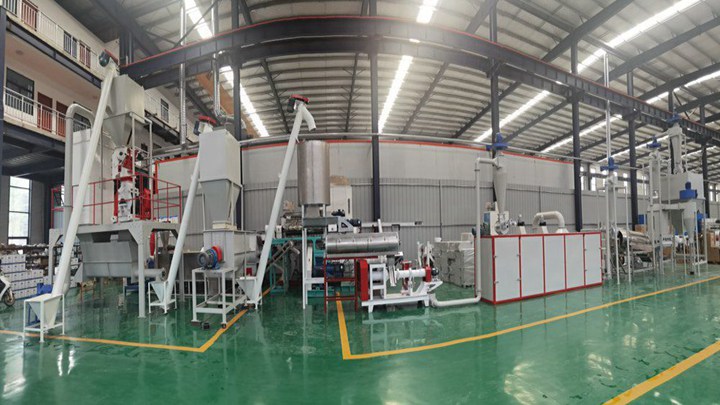 Brand new poultry feed processing machine in Zimbabwe